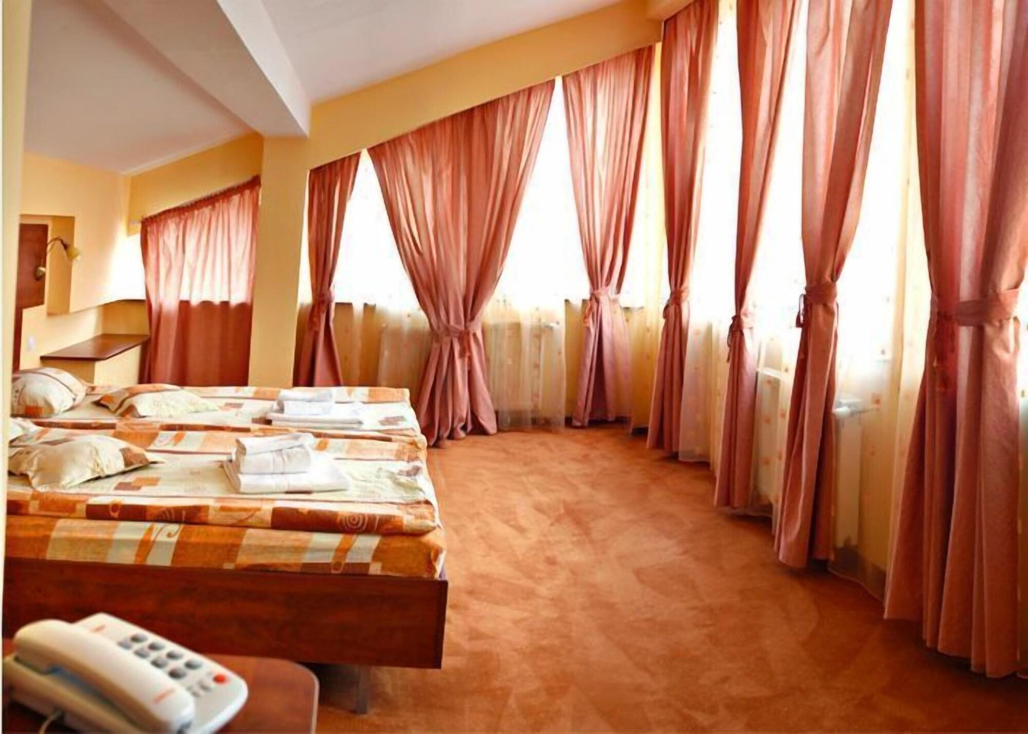 Hotel City Center Brasov Exterior photo